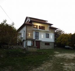 Kuća-Aranđelovac-Slatina